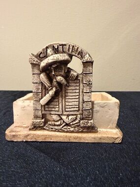 Vintage-Style Beige Cantina Cozumel Decorative Planter / Trinket Dish